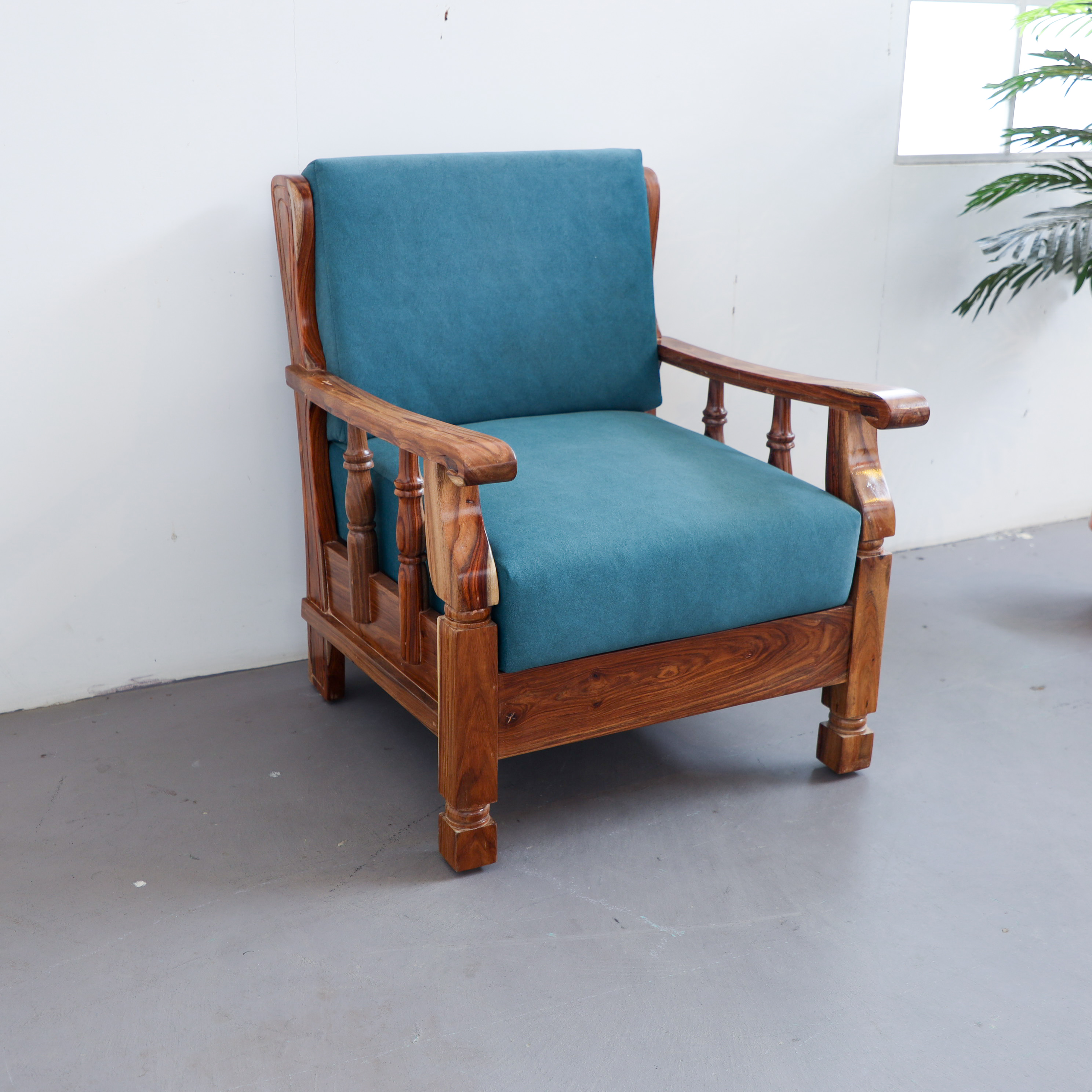 Kaji Sisau Wooden Sofa